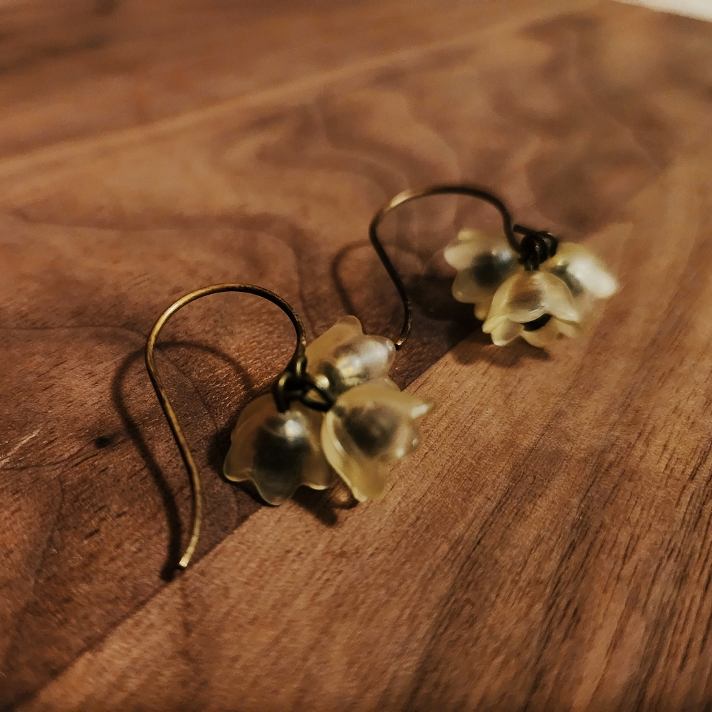 Vintage Dangly Floral Earrings